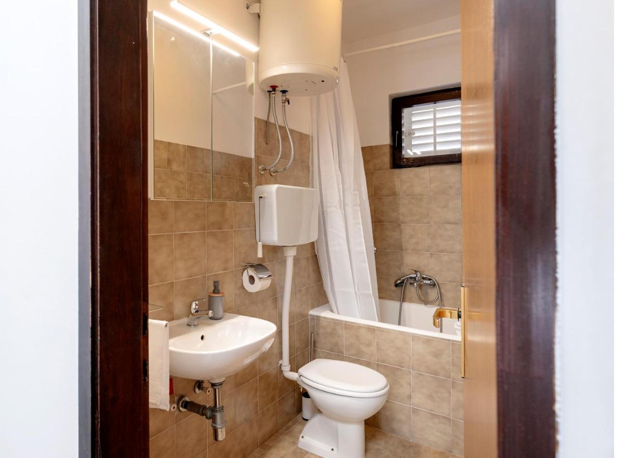 Apartments Bodlovic - Zf Hvar Hvar Town Exterior foto